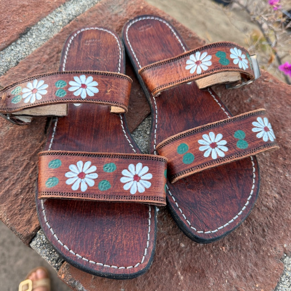Vintage Mexico Huarache Daisy Painted Leather Brown Sandals Size 9 Boho
